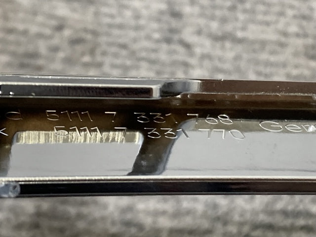 新品!5シリーズ F10/F11 純正 右 フォグランプ ガーニッシュ 5111 7 331 768 51117331770 メッキ BMW(135704)