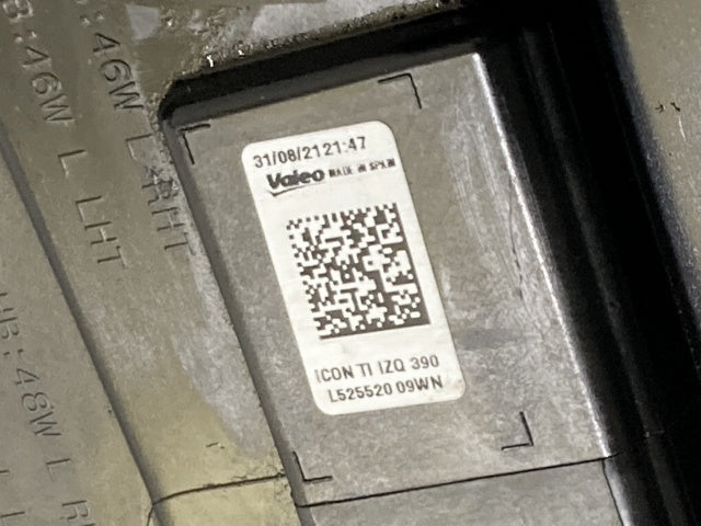 ジャンク!1シリーズ F40 純正 左 ヘッドライト/ランプ LED VALEO 63.11-5A1E061-02/63115A1E06102 BMW(135885)