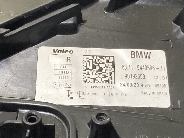 2シリーズ F44/セダン(グランクーペ) 純正 右 ヘッドライト/ランプ LED 63.11-9449596-11 BMW(137299)