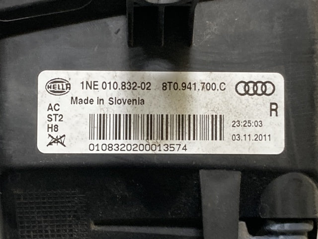 A5(B8) 8T系 純正 後期 右 フォグランプ/フォグライト ハロゲン HELLA 8T0.941.700.C/8T0941700C アウディ(137658)