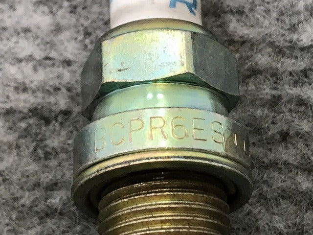 新品!セドリック/グロリア/ブルーバード/フェアレディZ/スカイライン/シルビア 等 NGK スパークプラグ BCPR6ES-11 日産(138295)
