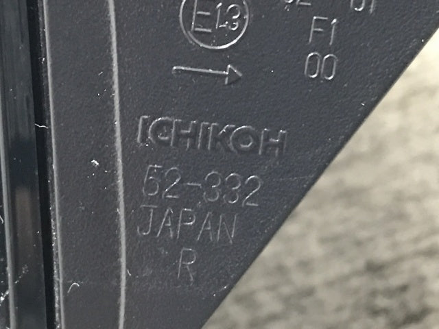 ヤリスクロス MXPB10/MXPB15 ハイブリッド/MXPJ10/MXPJ15 純正 右 フィニッシャーランプ/テールランプ LED 52-332/81580-52421(138341)