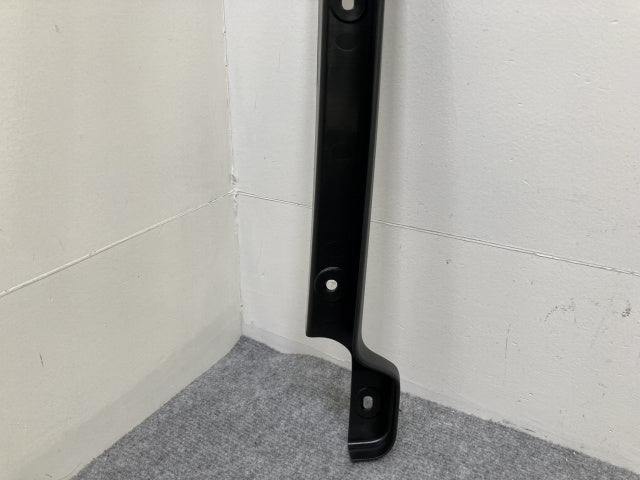 新品!ギガ 大型 2代目 2015- 10t 純正 左 フロント バンパー エンドカバー 9-88491284-0 素地 いすゞ(138817)