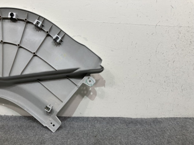 新車取り外し!ギガ 大型 2代目 2015- 10t 純正 右 フロント フェンダー ホワイト ソリッド いすゞ(138917)