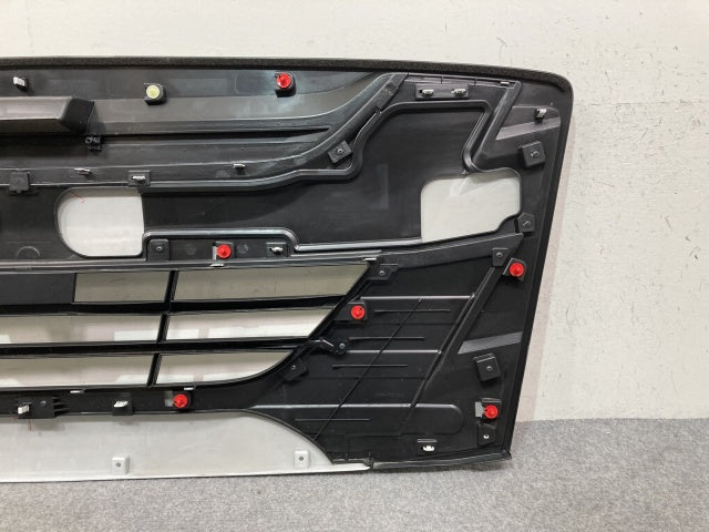 新車取り外し!ギガ 大型 2代目 2015- 10t 純正 フロント グリル/ラジエーターグリル ホワイト ソリッド いすゞ(138952)