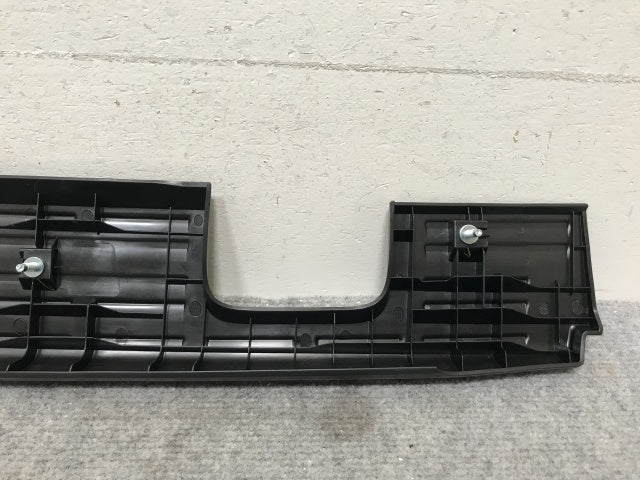 新品!ギガ 大型 2代目 2015- 純正 右 フロント バンパー ステップ 9884912831 素地 いすゞ(138985)