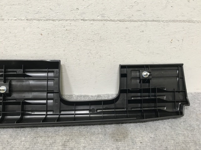 新品!ギガ 大型 2代目 2015- 純正 右 フロント バンパー ステップ 9884912831 素地 いすゞ(138987)