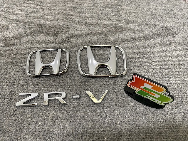 新車取り外し!ZR-V/ZRV RZ3/RZ4/RZ5/RZ6 純正 エンブレム/オーナメント