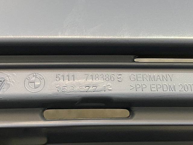 新品!7シリーズ F01/F02/2009-2015 純正 フロント バンパー 5111 7183865 51117238751 サフ BMW(140017)