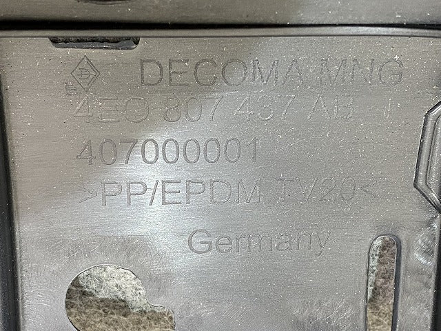 新品!A8(D3) 4E系/2008-2010 純正 フロント バンパー 4E0 807 437 AB 4E0807105RGRU サフ アウディ(140062)