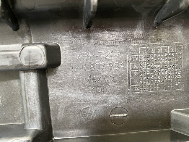 新品!ジェッタ 1K系/2006-2011 純正 右 リア バンパーブラケット 1K5 807 394 1K5807394 素地 フォルクスワーゲン(140106)