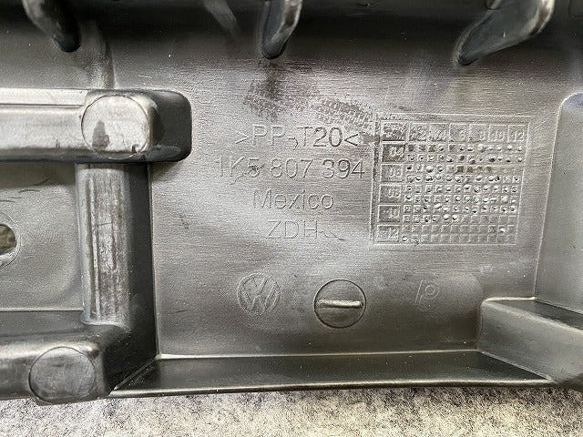 新品!ジェッタ 1K系/2006-2011 純正 右 リア バンパーブラケット 1K5 807 394 1K5807394 素地 フォルクスワーゲン(140107)