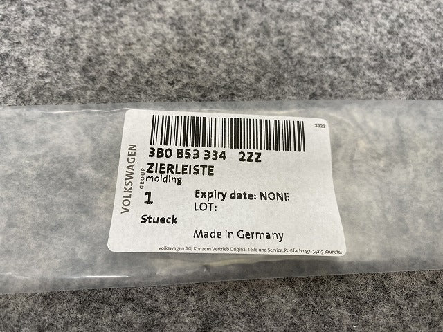 新品!パサート 3B/2001-2005 純正 右 リア ドア モール 3B0 853 754 D 3B0898574GRU 未塗装 フォルクスワーゲン(140243)