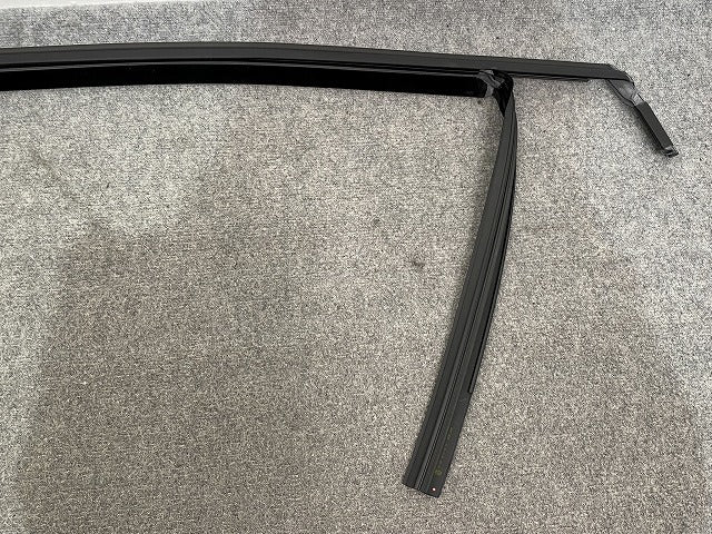 新品!ポロ/POLO 9N系 純正 右 フロント ウインドウ ガイド 6Q4837432K5AP フォルクスワーゲン(140580)