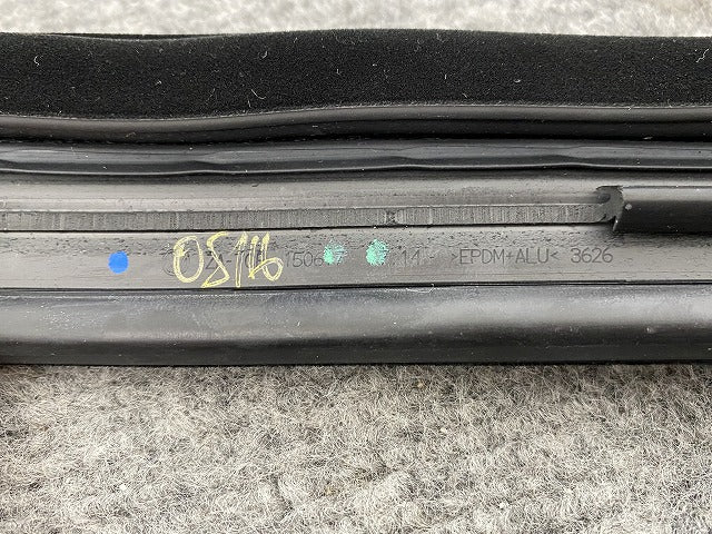 新品!ポロ/POLO 9N系 純正 左 フロント ウインドウ ガイド 150617 6Q4837431K5AP フォルクスワーゲン(140587)