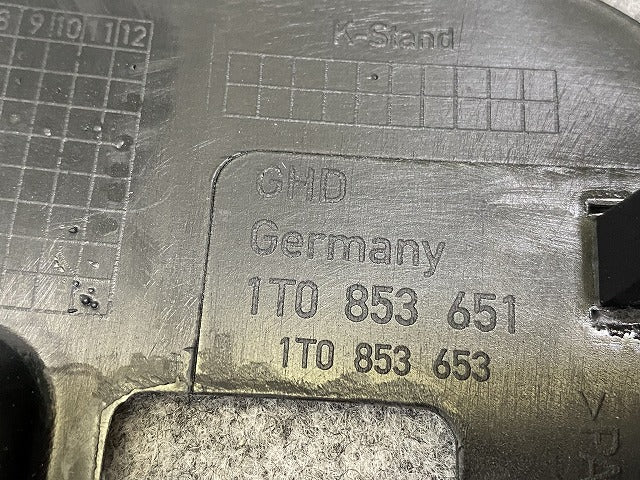 新品!トゥーラン 1T系 純正 フロント グリル/ラジエーターグリル 1T0 853 651/1T0 853 653 1T08536513FZ フォルクスワーゲン(140654)