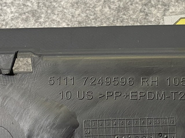 新品!X3 F25 純正 右 フロント バンパー グリル 5111 7249596 51117249596 素地 BMW(140775)