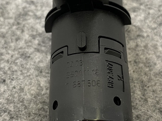 新品!7シリーズ E65/E66 純正 パーキング PDC センサー 602 910 6 989 130 66206989160 ブラック メタリック BMW(140936)
