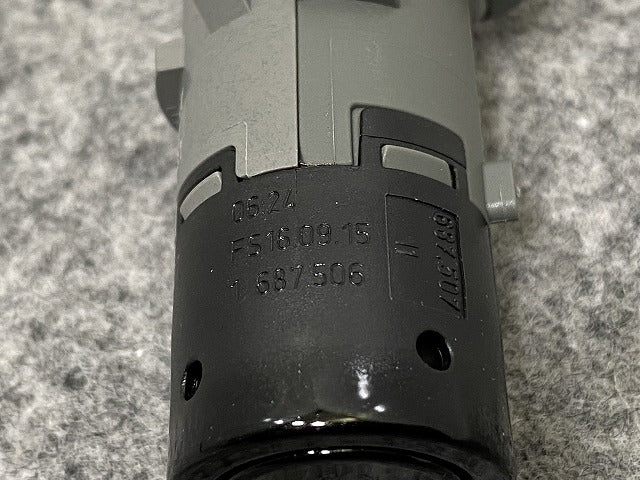 新品!7シリーズ E65/E66 純正 パーキング PDC センサー 602 915 6 989 131 66206989174 ブラック メタリック BMW(140942)