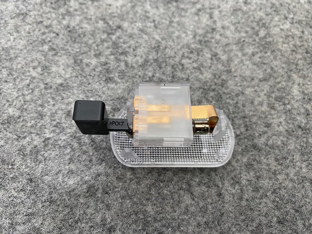 新品!ビートル ゴルフ トゥーラン 1999-2011 純正 ? グローボックスランプ 1J0 947 301 1J0947301 フォルクスワーゲン(141091)