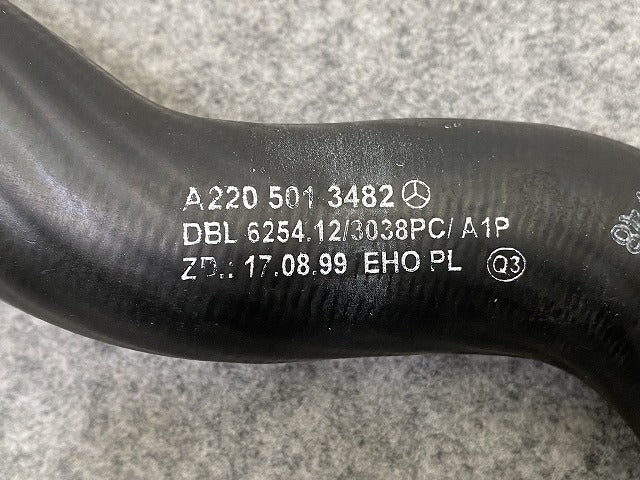 新品!Sクラス W220/2005-2013 純正 アッパーホース A220 501 3482 2205013482 メルセデスベンツ(141979)