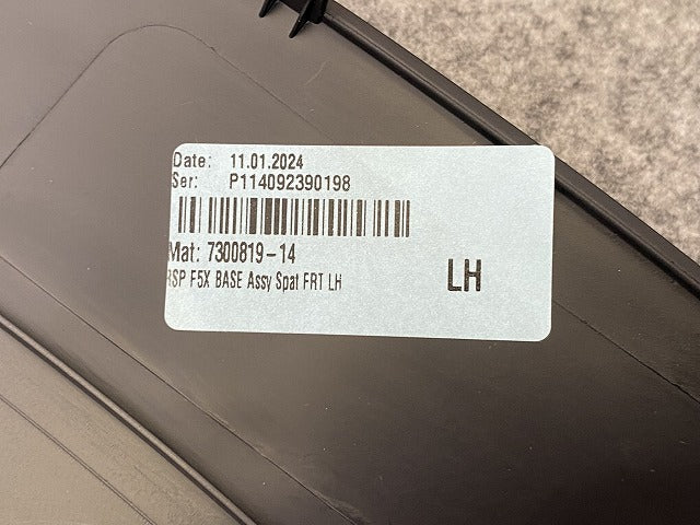 新品!ミニ F55/F56/F57 純正 左 フロント フェンダーアーチモール/オーバーフェンダー 5177 7 300 819 51777300819 素地 MINI(142375)
