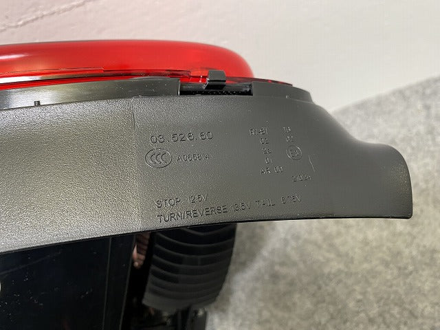 新品!ミニ F55/F56/F57 純正 前期 右 テールランプ/ライト/レンズ LED 03.526.60 63217297434 MINI(142657)