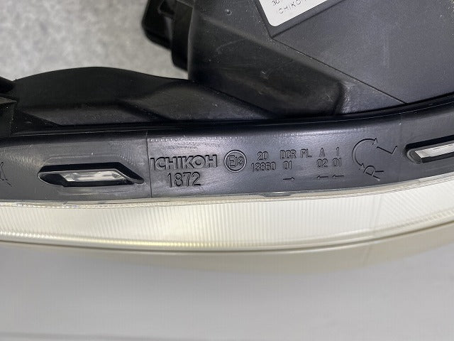 スペーシア カスタム MK32S/MK42S 右 ヘッドライト/ランプ キセノン HID AFS無 レベライザー 刻印N6 ICHIKOH 1872 スズキ(142784)