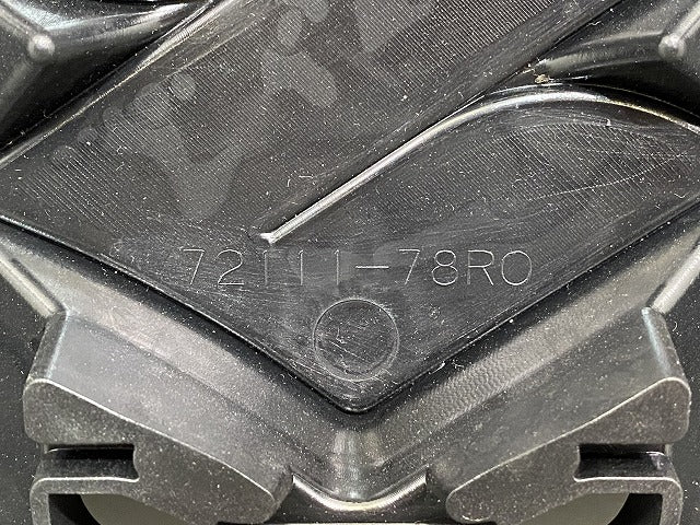 新車取り外し!ジムニー/ジムニーシエラ JB64W/JB74W 純正 フロント グリル/ラジエーターグリル 72111-78R0 素地 スズキ(142823)