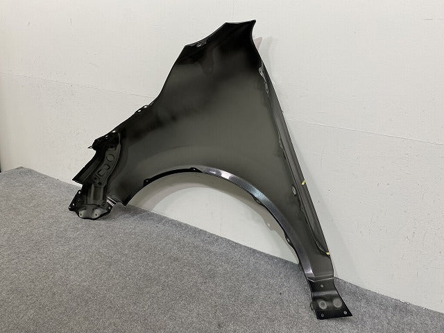 ハリアー 80系/MXUA80/MXUA85 ハイブリッド/AXUH80/AXUH85 PHEV/AXUP85 純正 右 フロント フェンダー プレシャスブラックパール (143162)