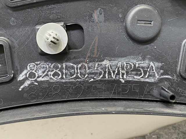 アリア/ARIYA FE0/SNFE0 純正 右 リア ドア サイドパネル 828D0 5MP5A 82872-5MP5A ブラック ソリッド 日産(144074)