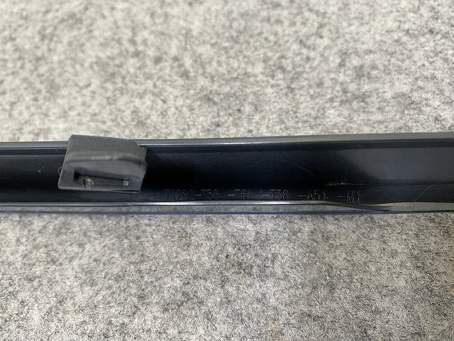 新車取り外し!シビック FL1 純正 右 フロント ガーニッシュフィニッシャー 71202-T56/T61/T38/A51 ソニックグレー・パール NH877P(144898)