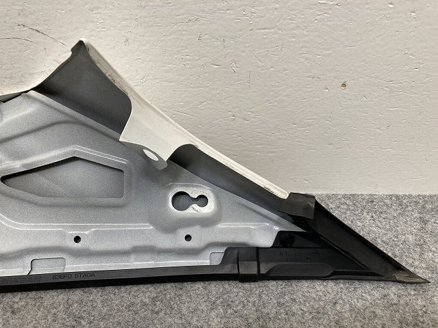 セレナ C27 e-POWER/HC27/HFC27 オーテック/GC27/GNC27 純正 右 フロント フィニッシャー 638F0 5TA0A ブリリアントホワイトパール(145078)