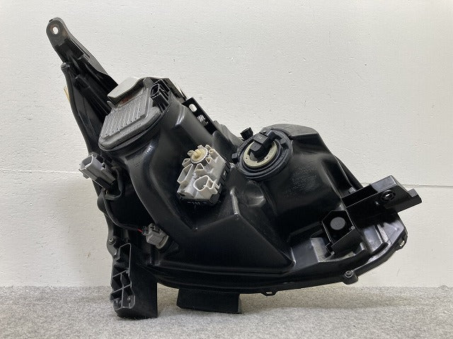 ムーヴ/ステラ カスタム/LA100S/LA110S/LA100F/LA110F 純正 前期 左 ヘッドライト/ランプ キセノン HID レベライザー 100-51060(145451)