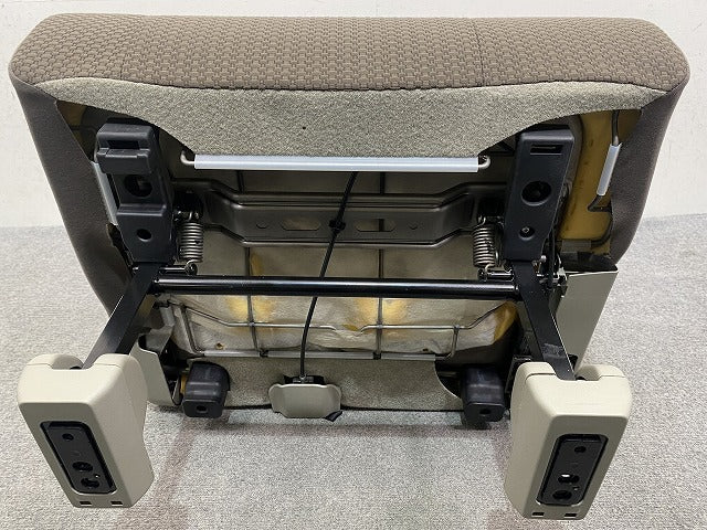 新車取り外し!エブリィ/クリッパー NV100/スクラム/ミニキャブ DA17V/DR17V/DG17V/DS17V 純正 右 リアシート ブラウン スズキ(145523)