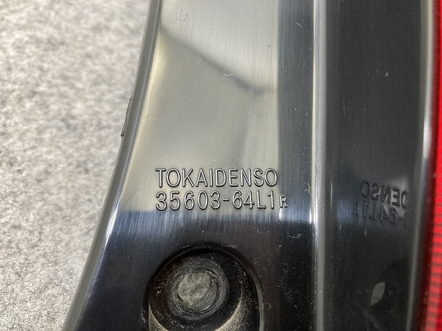 アルト エコ HA25S/HA35S 純正 右 テールランプ/ライト/レンズ LED TOKAIDENSO 35603-64L1 35650-64L10 スズキ(145806)