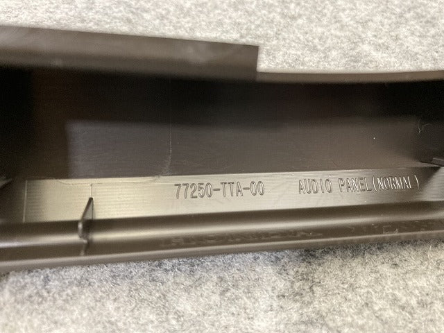 新車取り外し!N-BOX NBOX Nボックス JF3/JF4 純正 オーディオパネル センターパネル 77250-TTA-00 素地 ホンダ(145828)