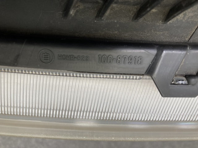 デリカD:5/D5 CV1W/CV2W/CV4W/CV5W 純正 左 ヘッドライト/ランプ キセノン HID レベライザー KOITO 100-87918 8301D297 三菱(145974)