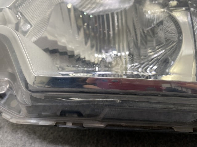 ミニキャブ/クリッパー U61T/U62T/U61V/U62V/U71V/U72V 純正 後期 左 ヘッドライト ハロゲン 刻印A STANLEY W0736 L ブラック(146029)