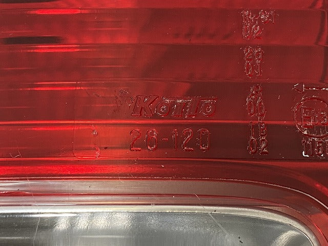 ハイエース/レジアスエース 200系 純正 前期 左 テールランプ/ライト/レンズ ハロゲン KOITO 26-120 トヨタ(146056)