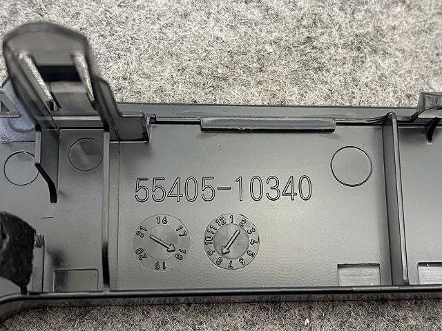 新品!C-HR/CHR ZYX10/NGX10/NGX50 純正 センター オーディオパネル カバー 55405-10340 ブラック ソリッド トヨタ(146107)