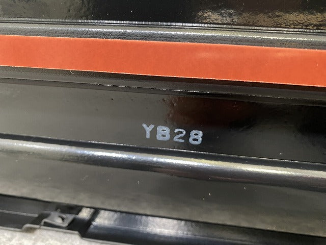 新品!ヴォクシー/ノア/エスクァイア 80系/ZRR80/ZRR85 ハイブリッド/ZWR80 純正 左 スライドドア サイドパネル /マッドガード(146165)