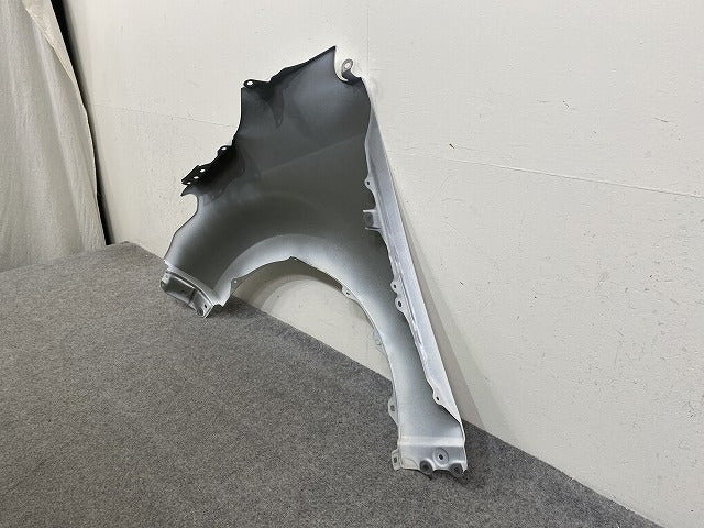 ヤリス KSP210/MXPA10/MXPA15/MXPH10/MXPH15 MXPH14/MXPH17 純正 右 フロント フェンダー プラチナホワイトパールマイカ(146539)