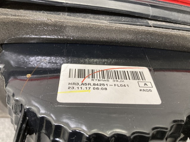 インプレッサ GT/GT2/GT3/GT6/GT7 純正 右 テールランプ/ライト/レンズ ハロゲン MOBIS FBM924-36 84912FL061 スバル(146574)