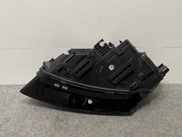 新品!Q5 8R系 2009-2012 純正 右 ヘッドライト/ランプ LED KOITO 10011-17075 アウディ(146949)