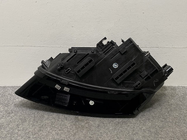 新品!Q5 8R系 2009-2012 純正 右 ヘッドライト/ランプ LED KOITO 10011-17075 8R0998030A アウディ(146951)