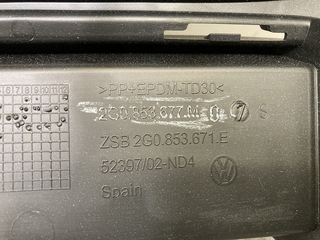 新品!ポロ/POLO AW系/AWCHZ/AWDAD 純正 フロント バンパー グリル 2G0.853.677.M 2G0853677M9B9 素地 フォルクスワーゲン(146960)