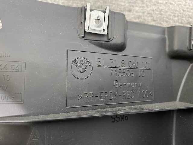 新品!3シリーズ E90/E91 純正 左 フロント フェンダー ライナー 51.71.8 040 101 51718040101 未塗装 BMW(146970)