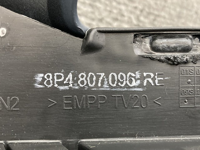 新品!A3 8P系/2004-2008 純正 フロント バンパー 8P4 807 096 8P4807105GRU サフ アウディ(147026)