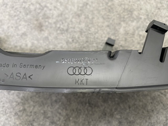 新品!A4 8E系 純正 左 フロント バンパー グリル 8E0 807 681 8E080768101C 素地 アウディ(147066)